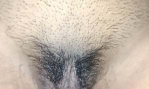 Hot Indian Bengali get hitched after long era purifying her armpits together with pussy together with moreover her legs.