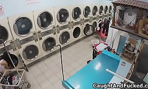 Stealing bigtit teen fucked at one's disposal laundromat