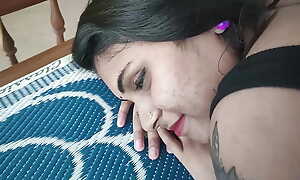 Mallu collage students hot business in hotel, Vaishnavy and Sharun Raj hot romance, Mallu couple kissing, Couple kiss