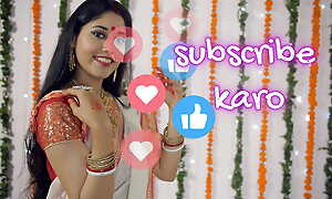 Desi Bhabhi ki Chut Mari chair per bethakar bhut maza aaya