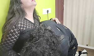 Diabolical net top and waxen unreserved hot romance by Vaishnavy and Sharun Raj, Mallu couple hot kiss and navel romance, Desi couple game