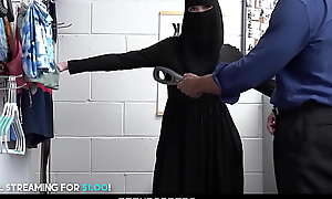 Beauty Muslim Teen Steals Lingerie Got Anal Fucked