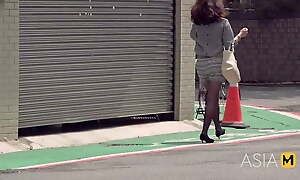 ModelMedia Asia-Picking Up A Motorcycle Girl On The Street-Chu Meng Shu-MDAG-0003-Best Experimental Asia Porn Video