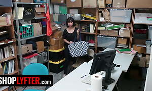 Shoplyfter - Penelope Reed Becomes The Extreme Favorite Thief Be required of Perv LP Officer To Fuck In The Backroom