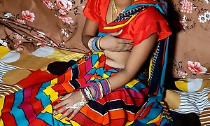 desi hot indian bhabhi red-hot in saree give someone a once-over Hindi audio sex