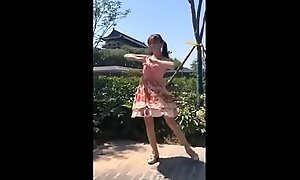 中国网红小鸟酱vip户外裸体跳舞视频流出