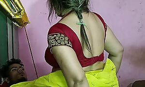 Girlfriend allow her BF for fucking hot Houseowner Aunty!! Hindi Reality Making love