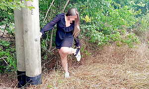 Unreserved peeing in public in the woods