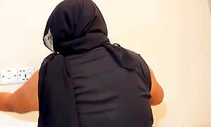 18y Old Teen Hijab & Burka Muslim Filly Ki Tapa Tap Chudai