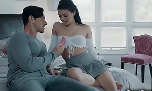 Horny employer Ryan Driller caught her teen babysitter Gina Valentina after a long time toying her pussy.He help her function forth her pussy in good shape fucked her cunt to the place.
