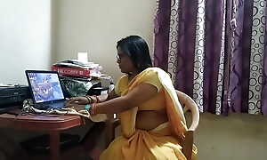 MNC Engineer Elina Shafting Hard down Penetrate Hot Pussy in Saree with Sourav Mishra at Show From House on Xhamster