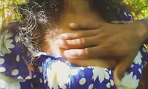 Sri Lankan Teen Buckle - Risky Public Sex
