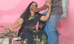 Stepson surrounding beautiful Indian stepmom I had sex surrounding her for a long time