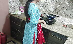 bhabhi ne devar ke saath kiye maze kitchen main jab hasband duty pe the in hindi desirable