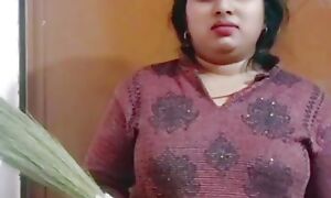 Desi Indian maid seduced instantly there was hardly ever wife at dwelling-place Indian desi lovemaking video