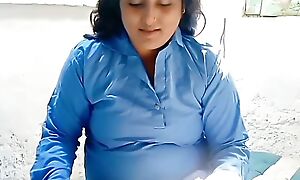 Desi Trainer Girl Foul-smelling And Fucked While She is Making Melancholy Drawing pussy and anal intercourse