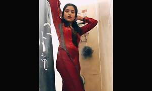 Beautiful desi girl ladies' room mms viral videotape